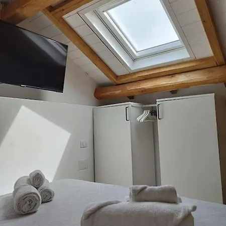 Apartment La Finestra Sul Ladiri *