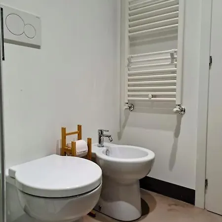 La Finestra Sul Ladiri Apartment *